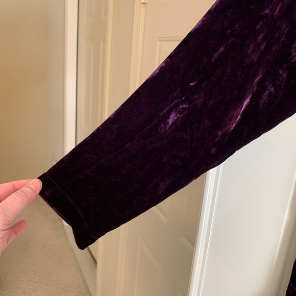 Theory purple crushed velvet high lo tunic size M - Picture 4 of 7